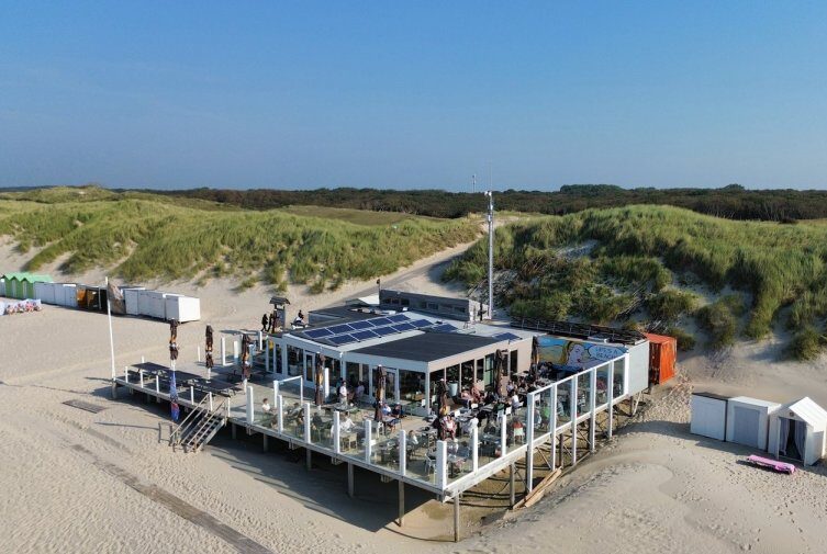 Strandpaviljoen-Bij-Karel-Oostkapelle