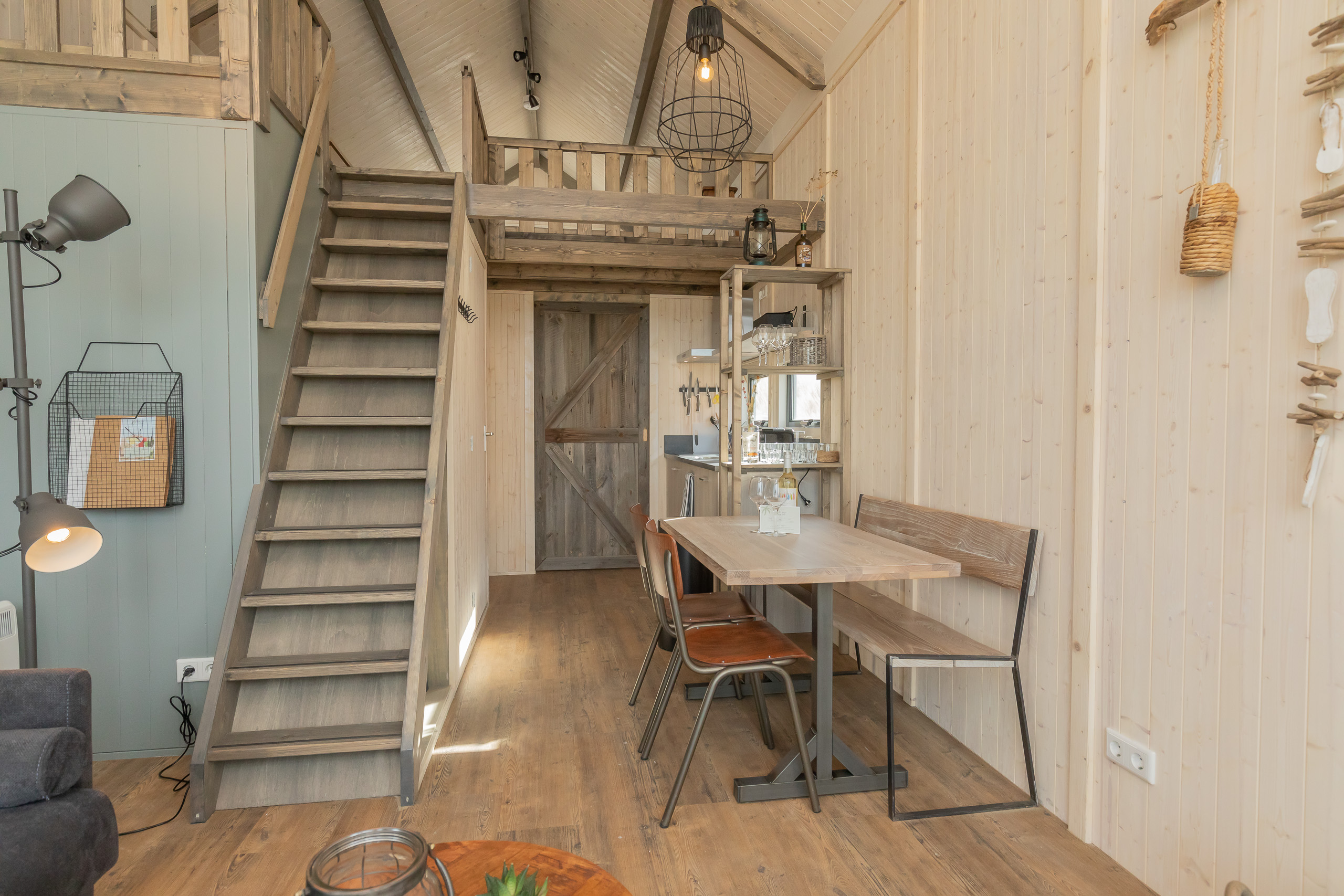Interieur-strandhuisjes-Zee-en-zon-Katwijk