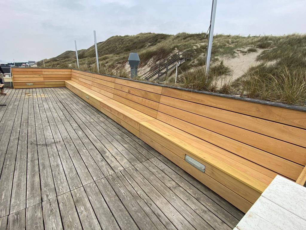 Meubels dakterras Piet Hein