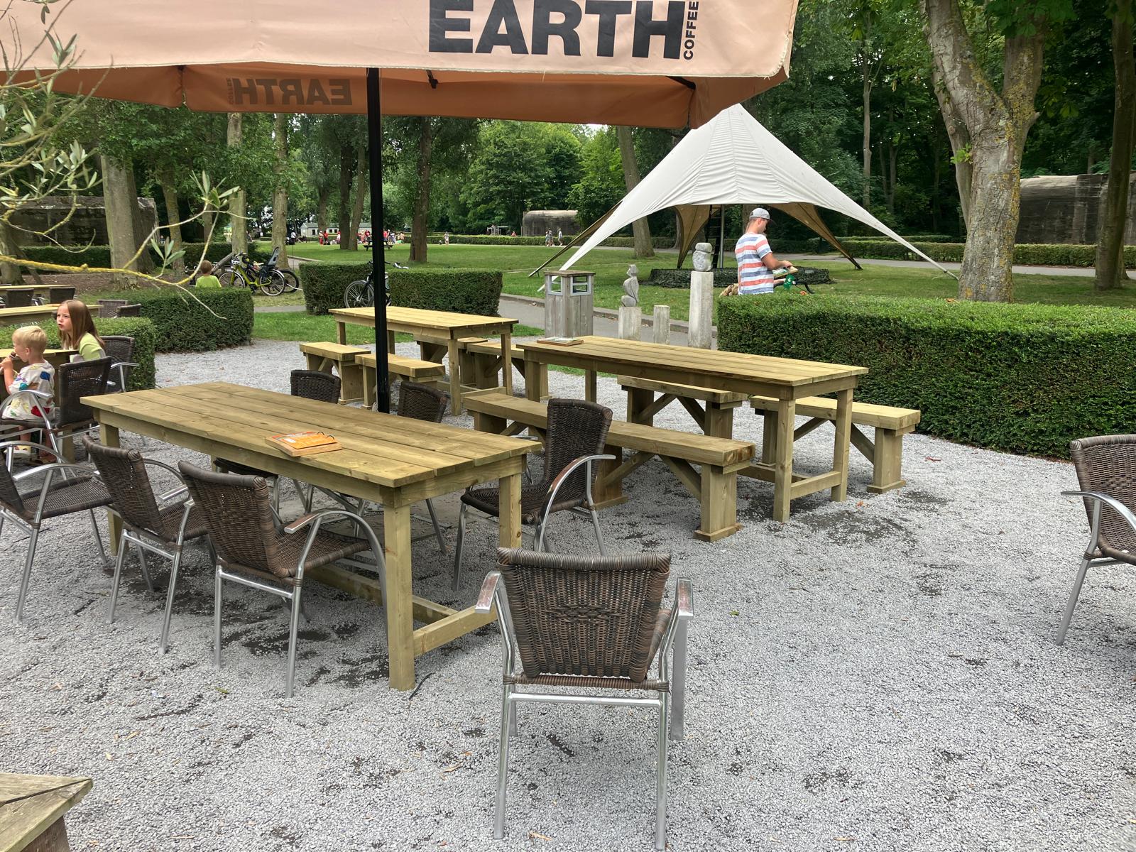 Meubilair Groede Podium